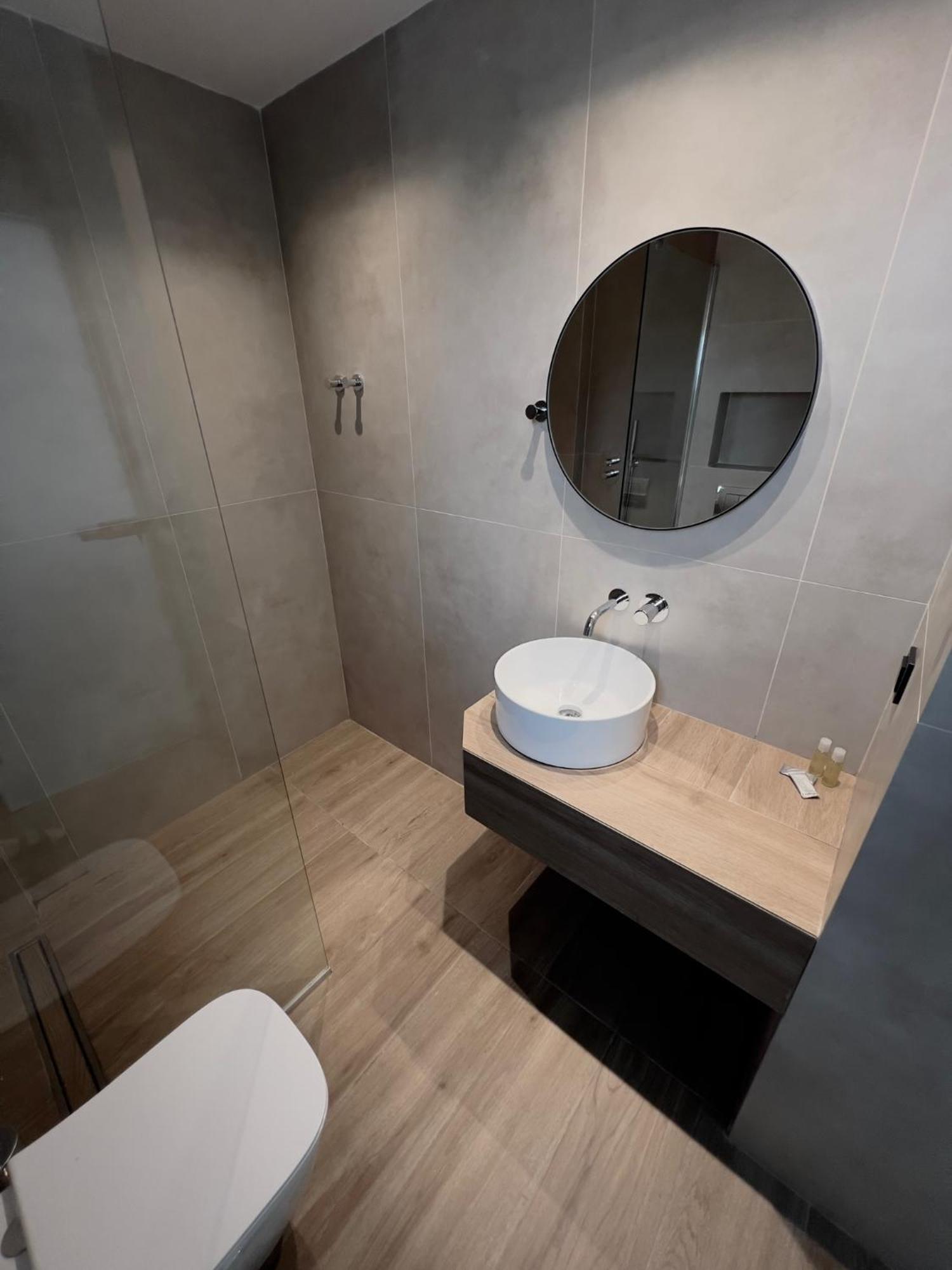 Eleonas Suites Сарти Екстериор снимка